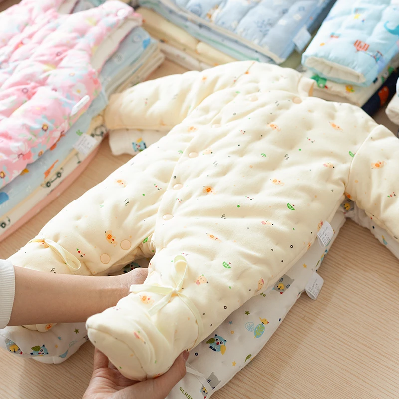 婴儿棉花加厚连体衣服新生儿保暖哈衣 宝宝包脚棉衣秋冬装