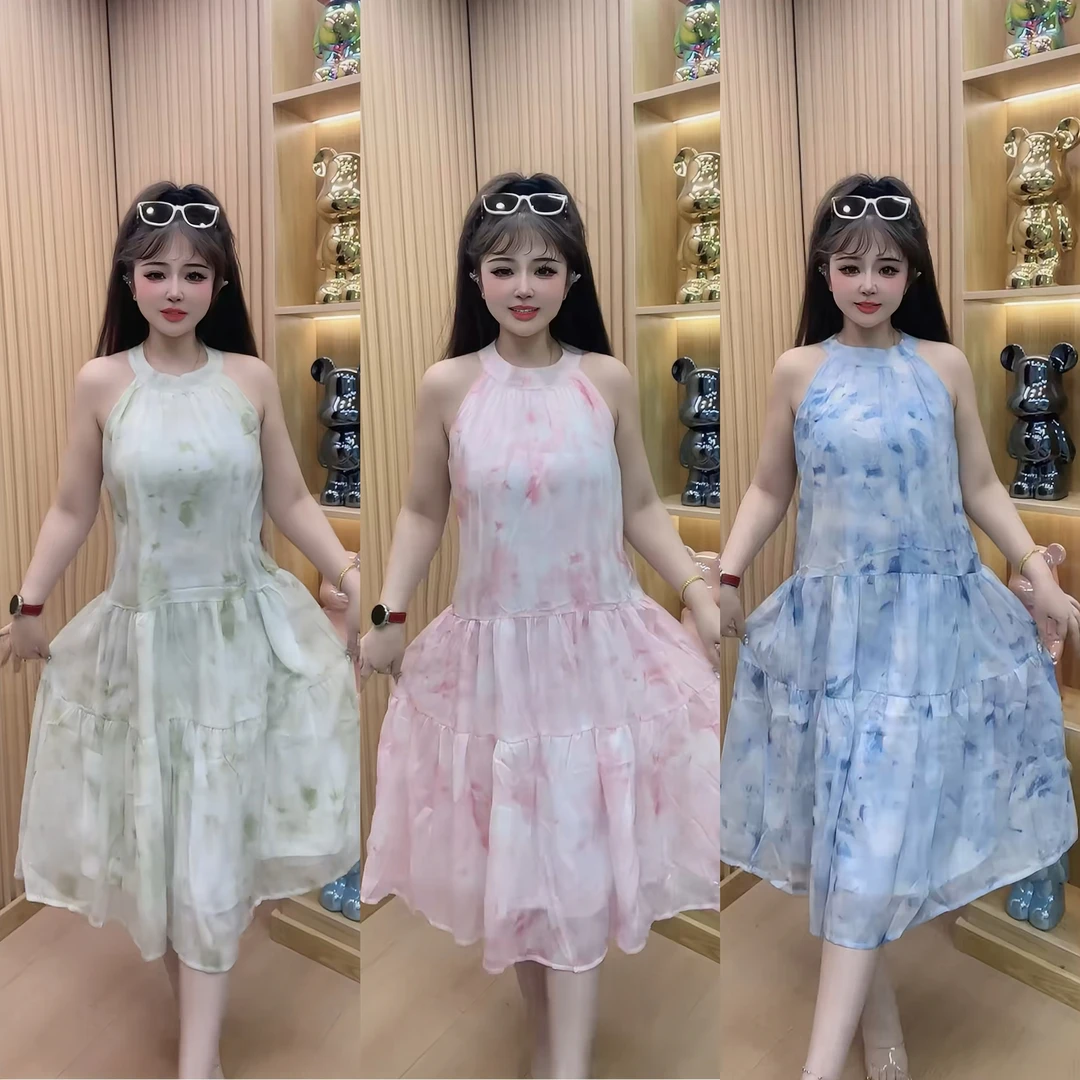 8315夏季时尚晕染花裙 雪纺纱搂脖露肩性感轻奢沙滩中长款连衣裙