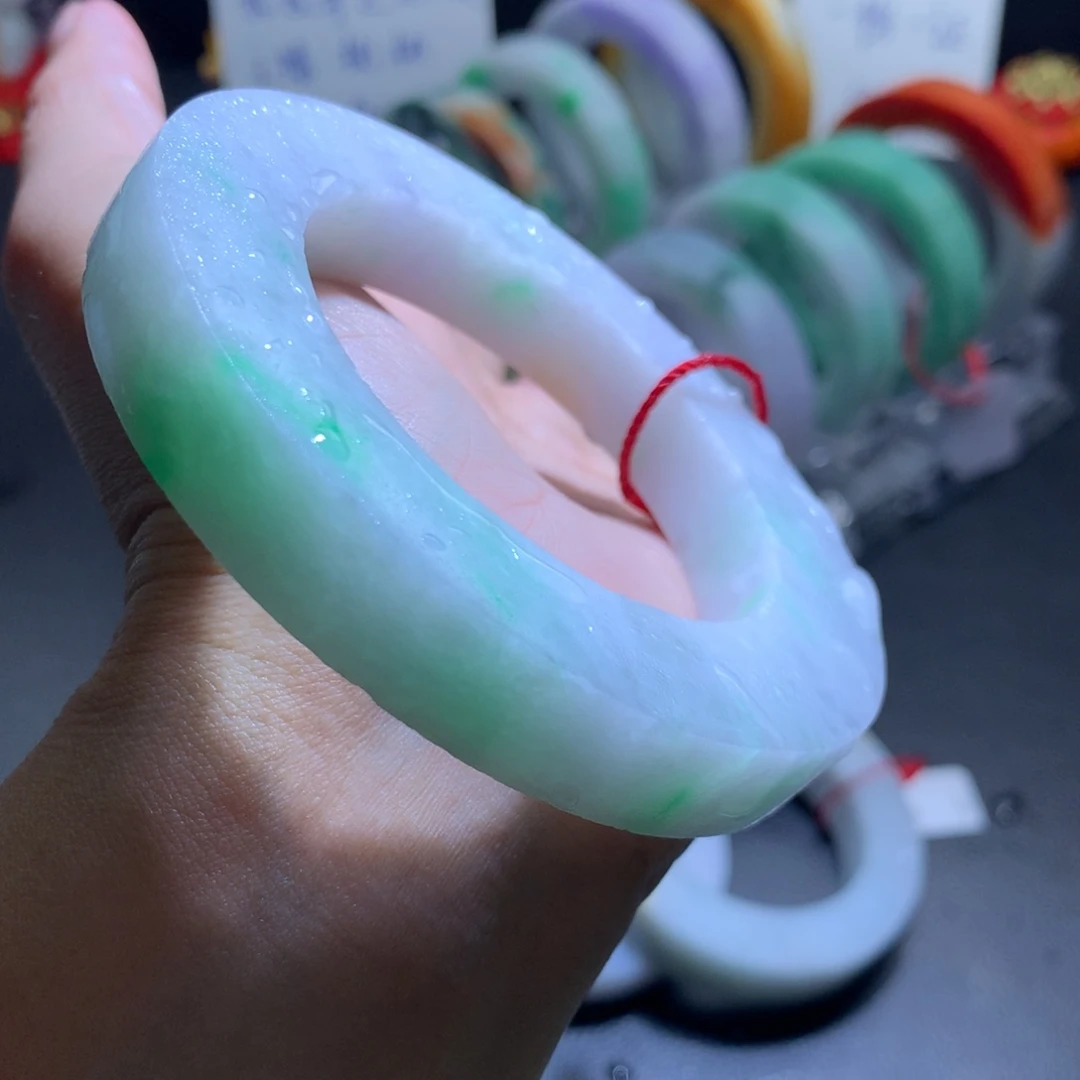 未镶嵌白底青定制翡翠