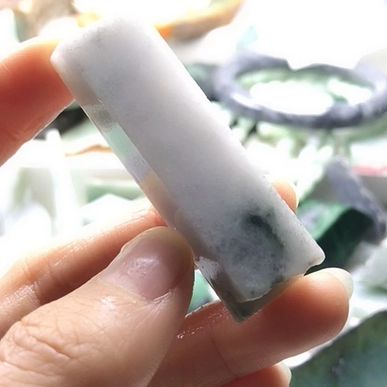 翡翠未镶嵌颈饰天然缅甸翡翠A货片料