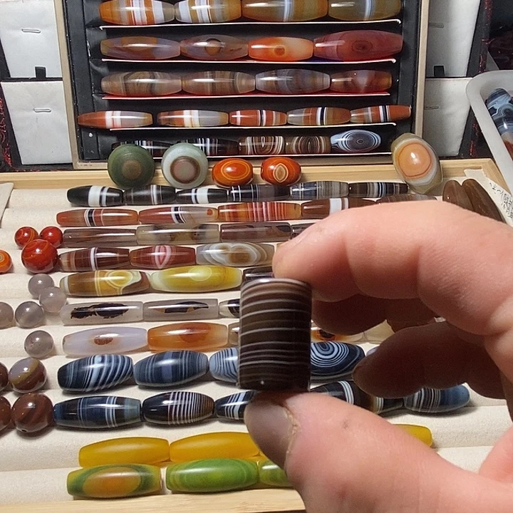 玛瑙/玉髓合金颈饰