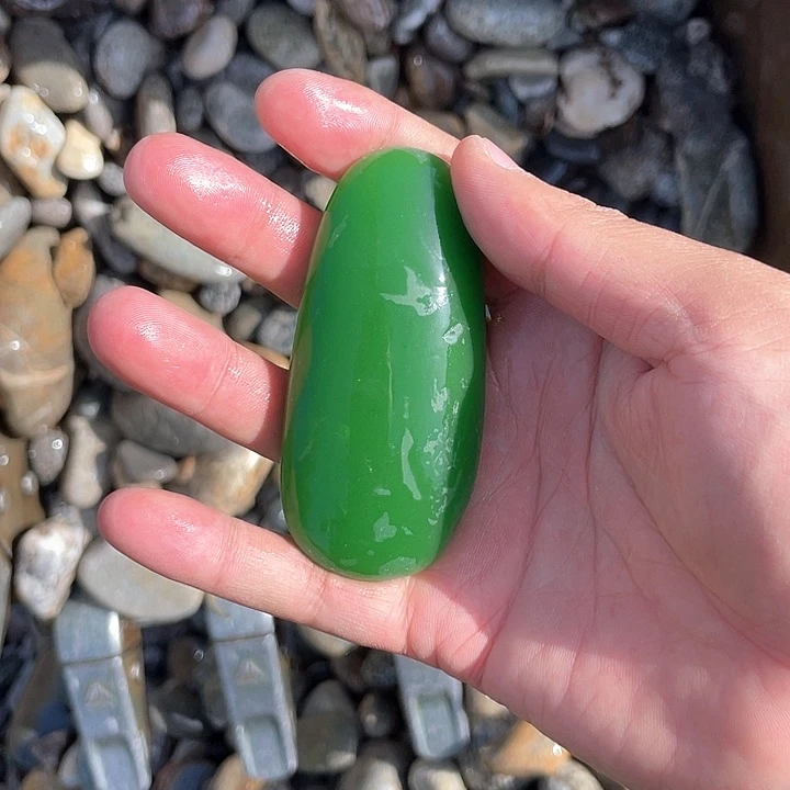 和田玉（糖玉）未镶嵌珠宝奇石