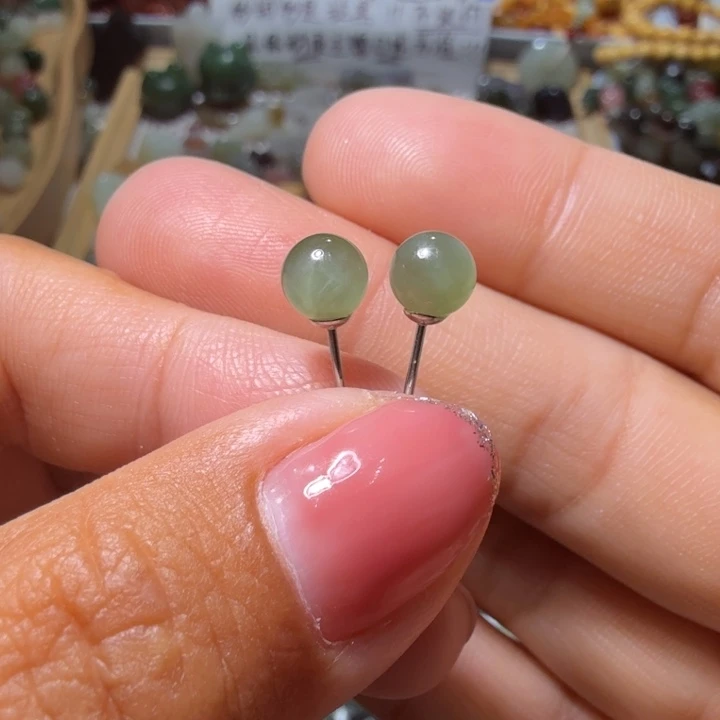 和田玉未镶嵌珠宝半成品