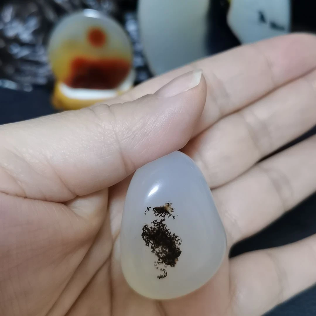 玉髓珠宝奇石未镶嵌