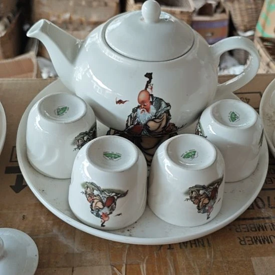 库存微瑕老寿星多孔茶壶一套