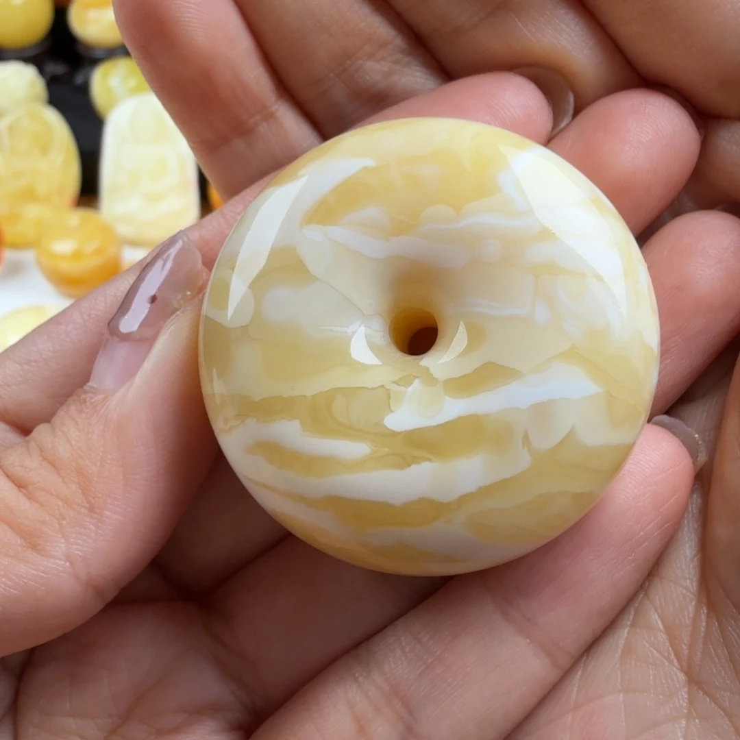 琥珀未镶嵌颈饰纯天然琥珀蜜蜡无优化