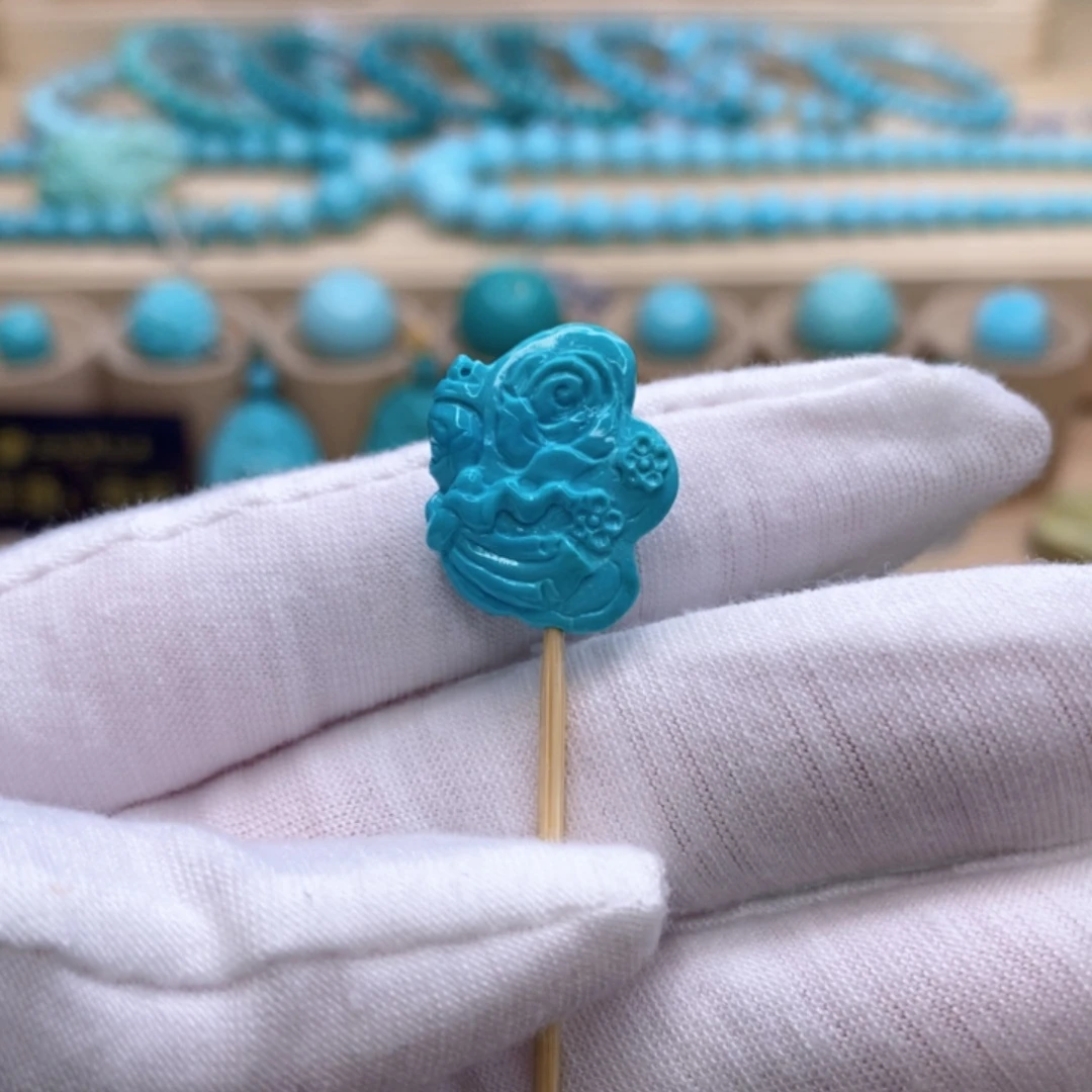 绿松石未镶嵌珠宝奇石