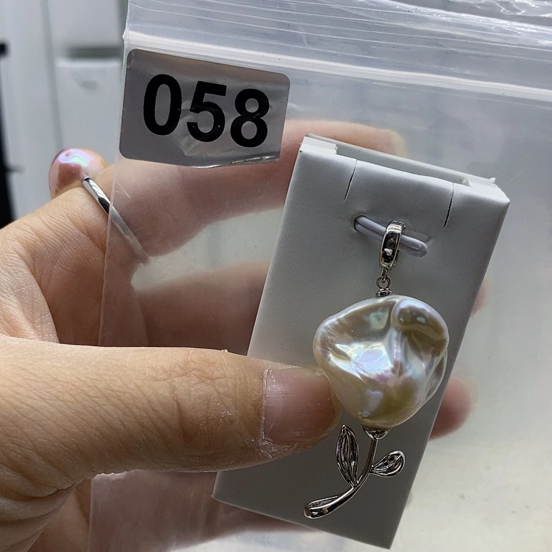 颈饰合金淡水珍珠