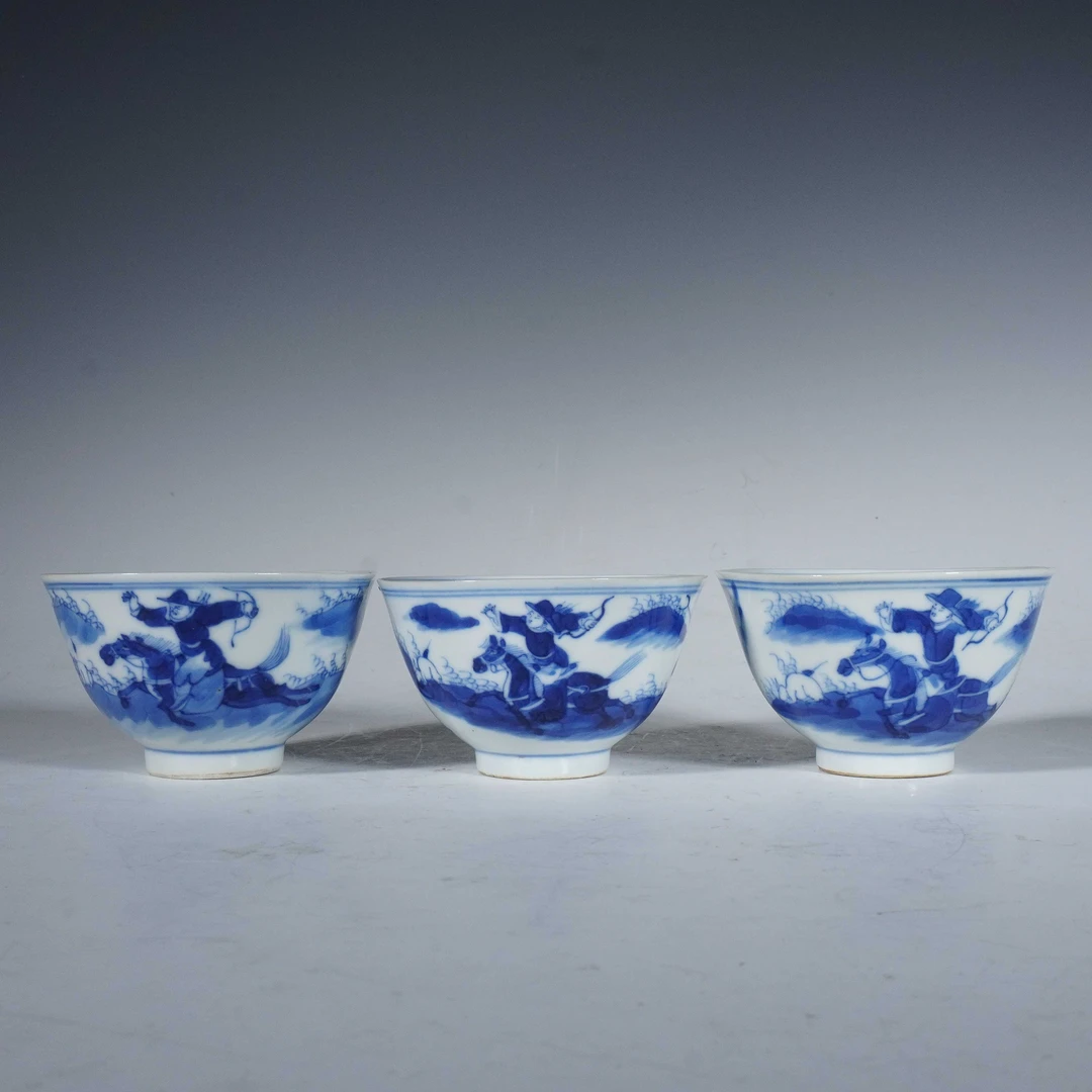 【拍卖】Lot 25025 青花狩猎图茶圆一组