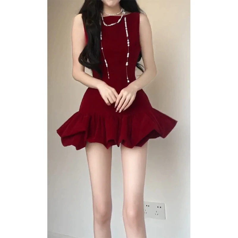纯欲辣妹红色无袖背心连衣裙女装夏季新款小众修身显瘦蓬蓬短裙子