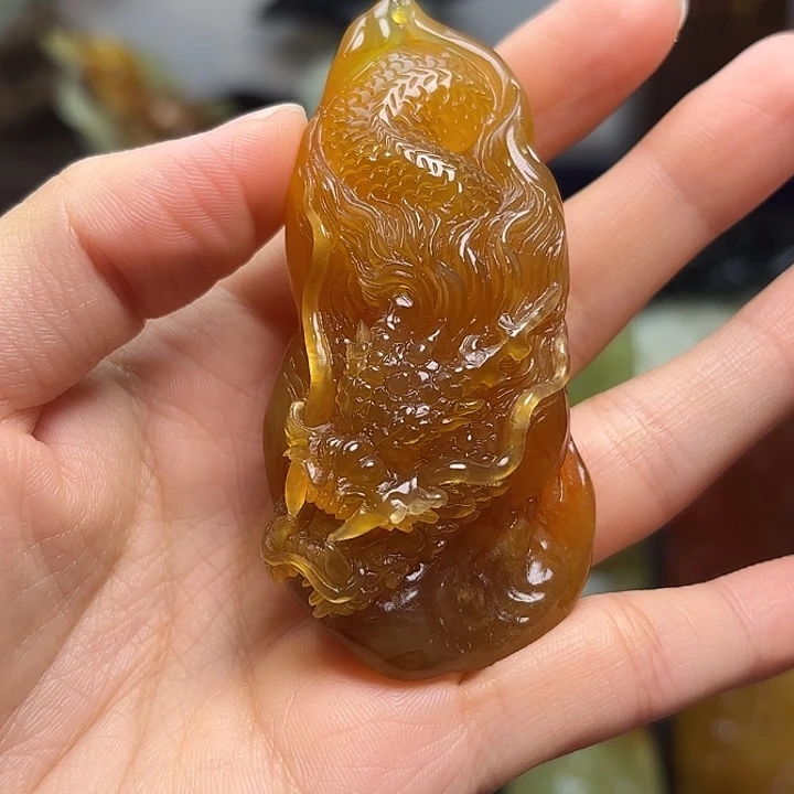 未镶嵌蛇纹石玉挂件翀**俐