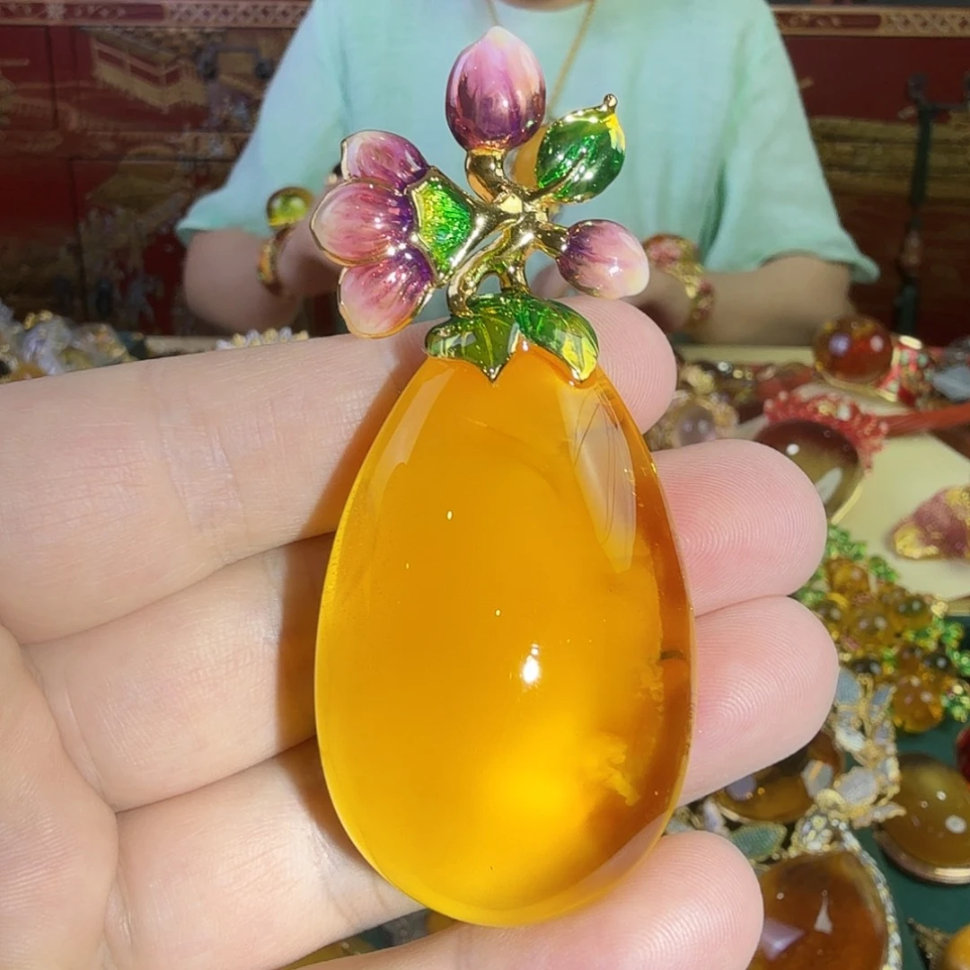 蜜蜡银S925镀金镶嵌吊坠(赠链)