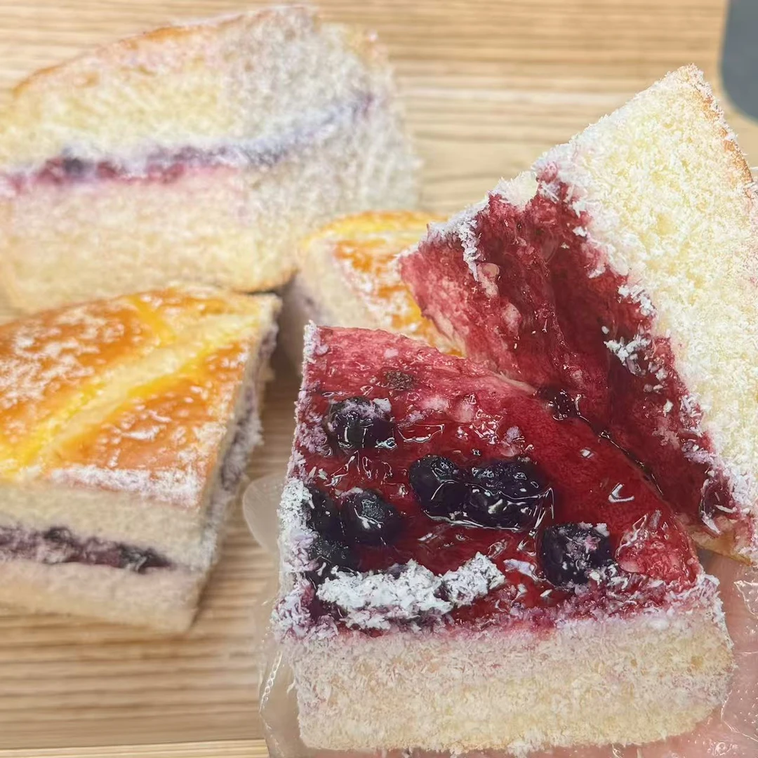 蓝莓乳酪包早餐糕点学生老人家人代餐面包-主