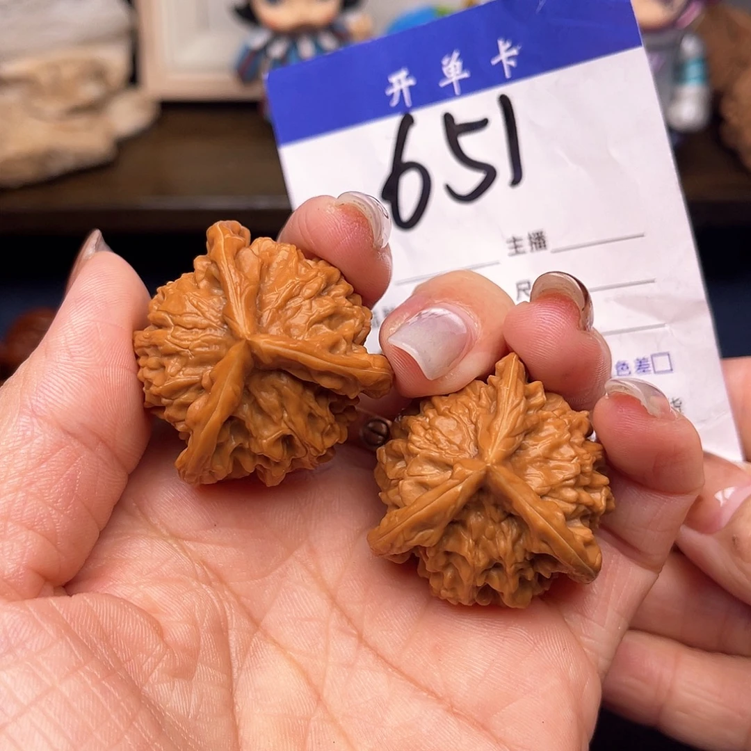 吊坠文玩核桃盘山三棱35