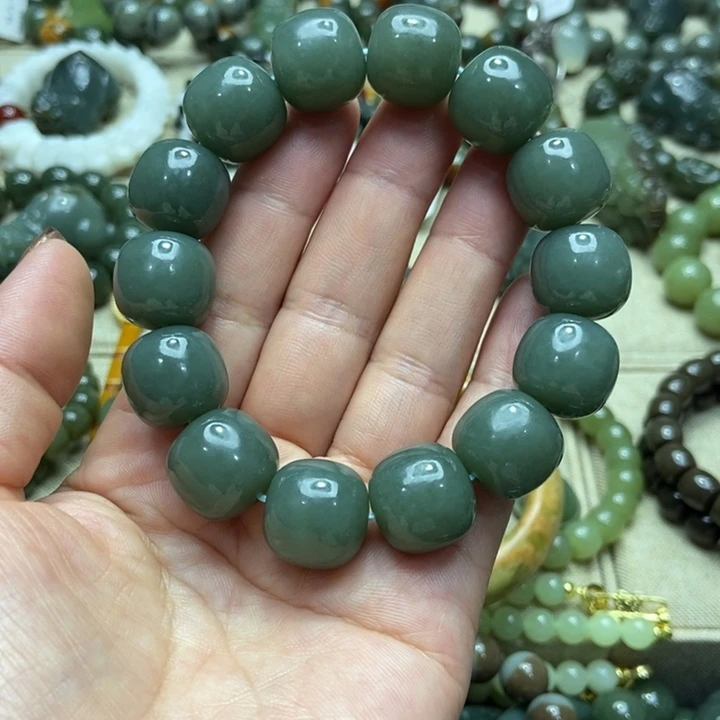 和田玉未镶嵌手链