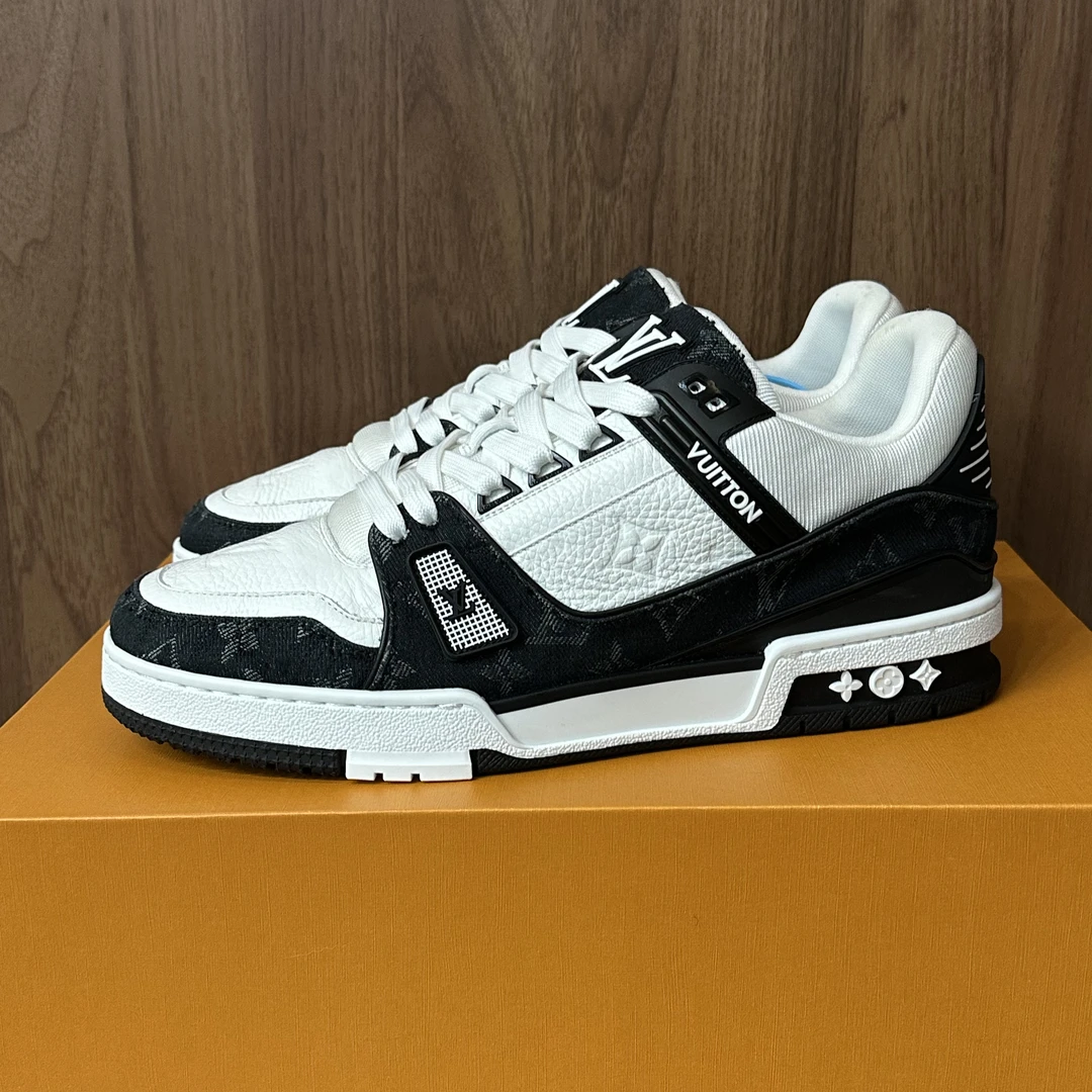 99新 LouisVuitton/路易威登 42码 trainer 黑白牛仔 低帮板鞋