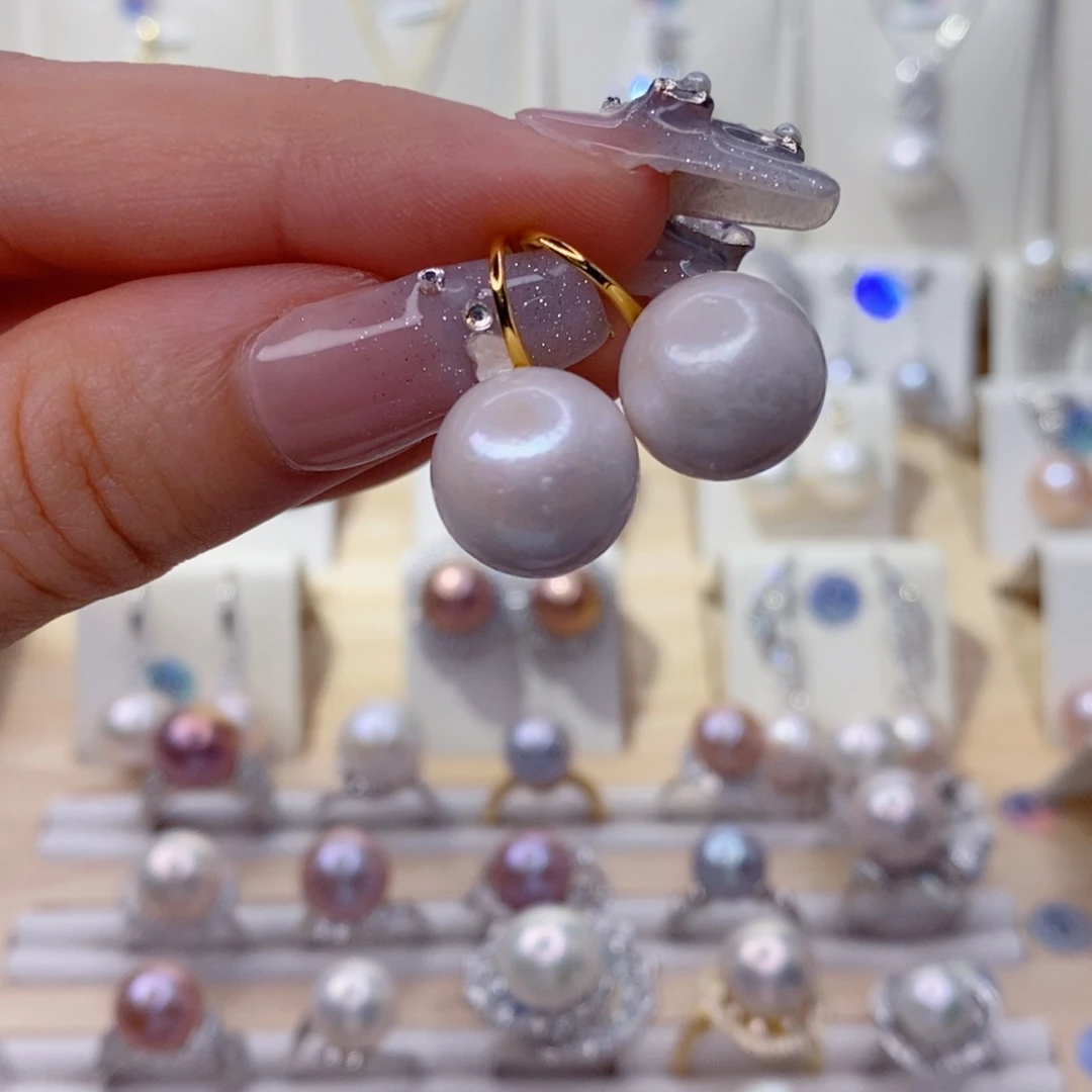 未镶嵌淡水珍珠耳饰