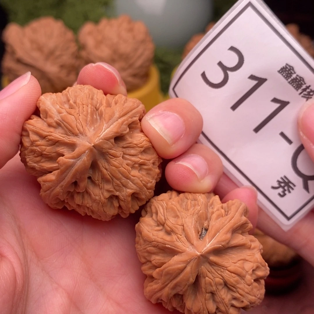 把件文玩核桃红锦鲤40