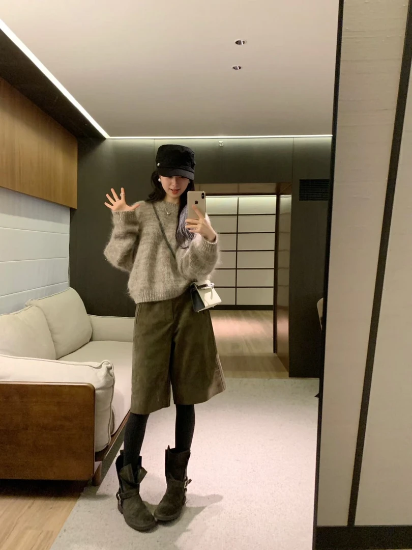 2026秋冬新款韩系气质高级感圆领针织衫高腰显瘦五分阔腿裤两件套