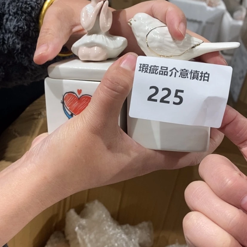 【闪购商品】摆件燕****）陶瓷摆件瑕疵特卖