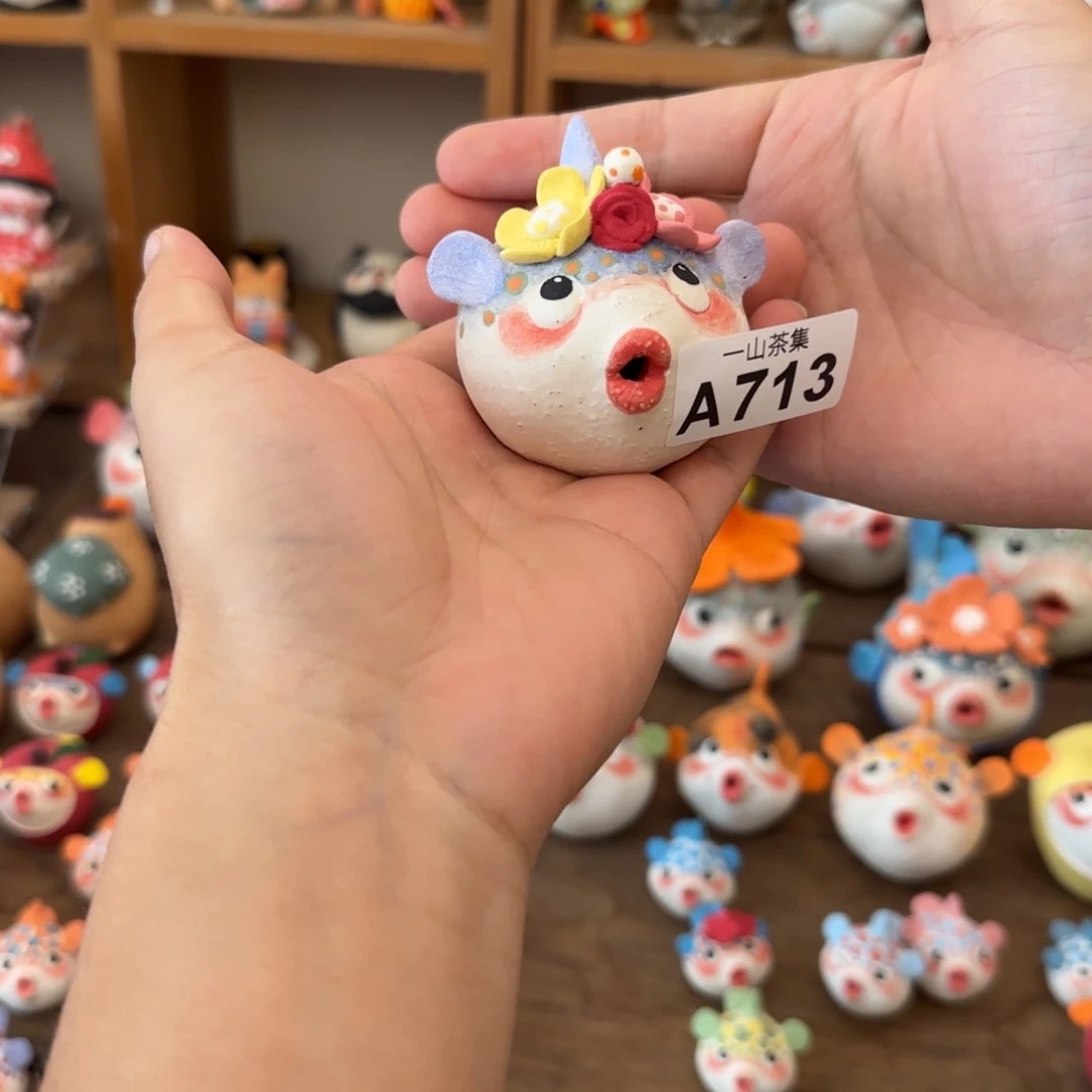 哪****后面有点小小的痕迹陶瓷陶瓷