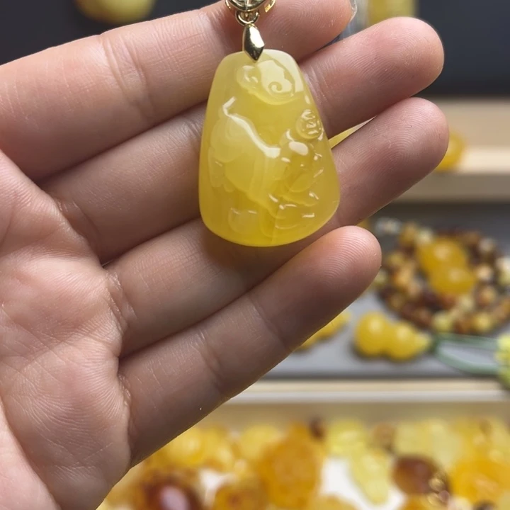 蜜蜡颈饰未镶嵌蜜蜡吊坠