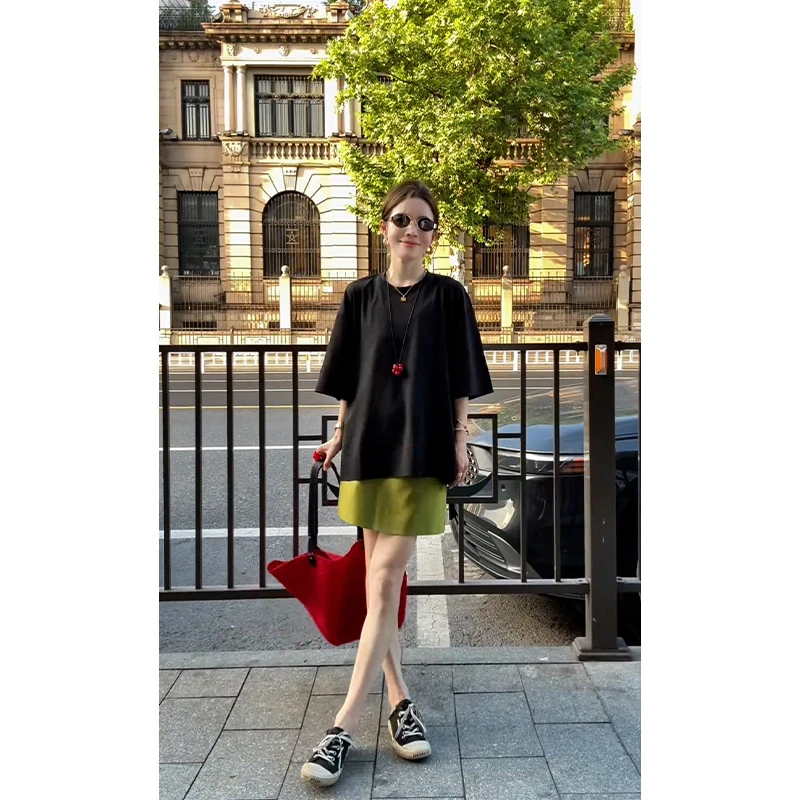 夏季2025超火新款穿搭宽松显瘦圆领短袖上衣休闲显瘦半身裙两件套