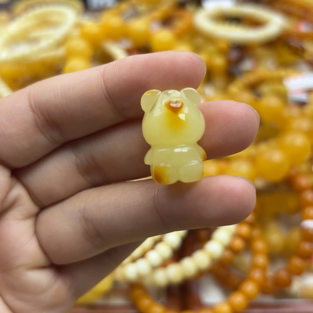 琥珀未镶嵌珠宝奇石