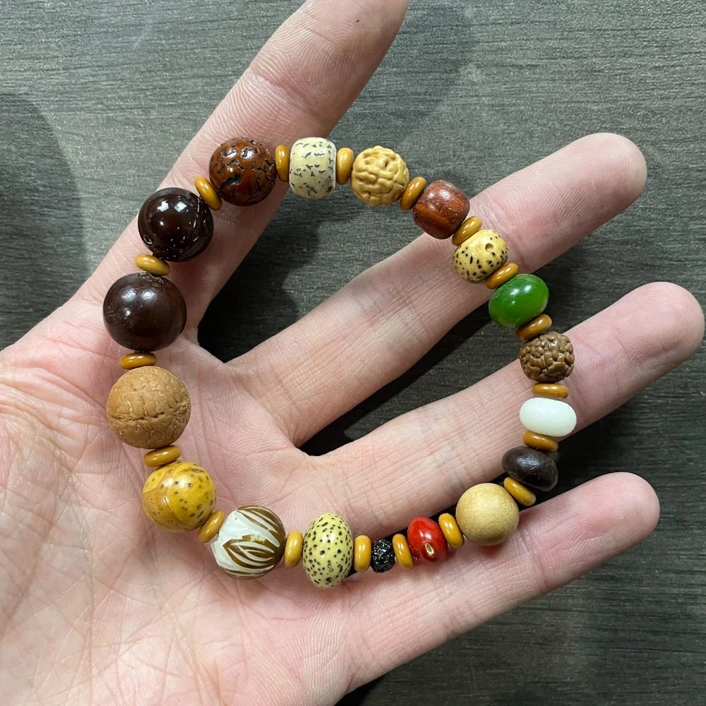 A99十八籽国风单圈手串