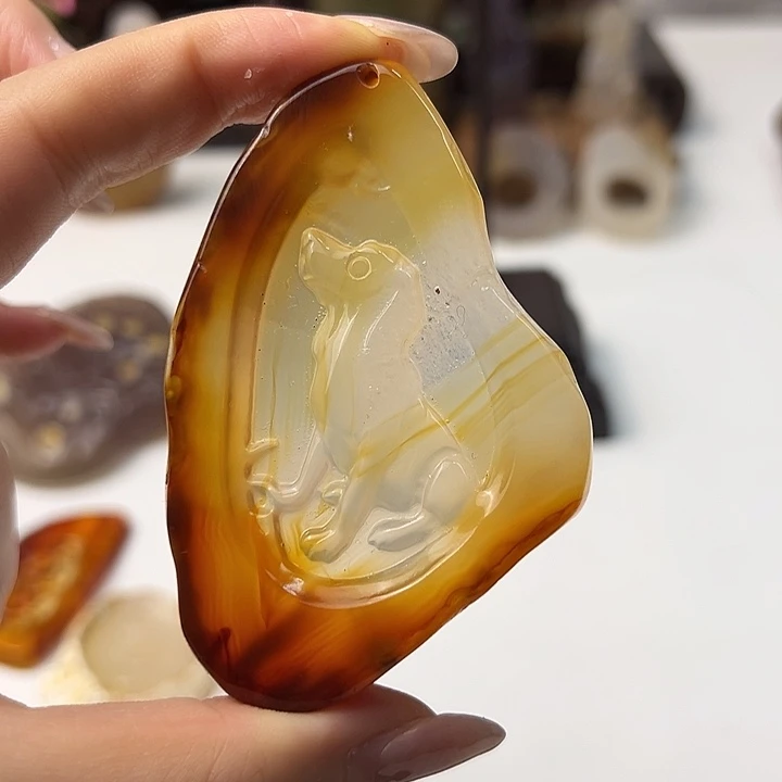 玛瑙/玉髓颈饰未镶嵌