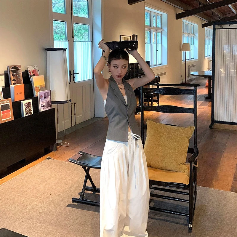高级感洋气挂脖西装性感露背吊带背心女辣妹高腰垂感休闲裤两件套