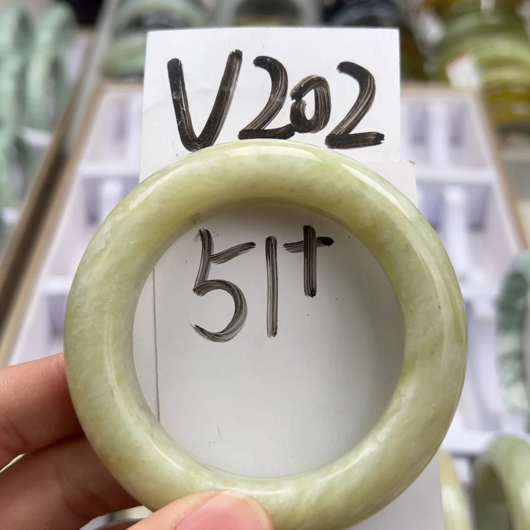 岫玉手镯未镶嵌天然岫玉微瑕