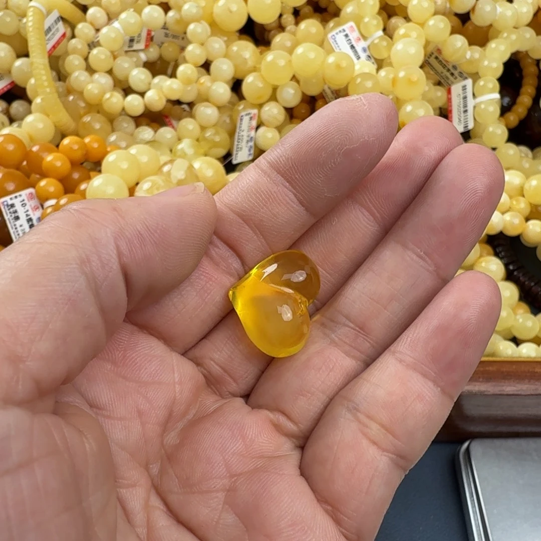 琥珀未镶嵌珠宝奇石
