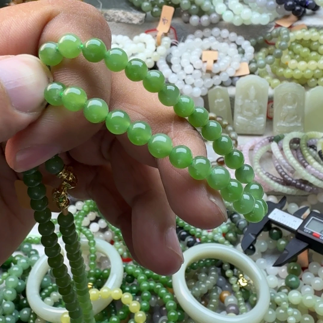 法***头未镶嵌手链和田玉