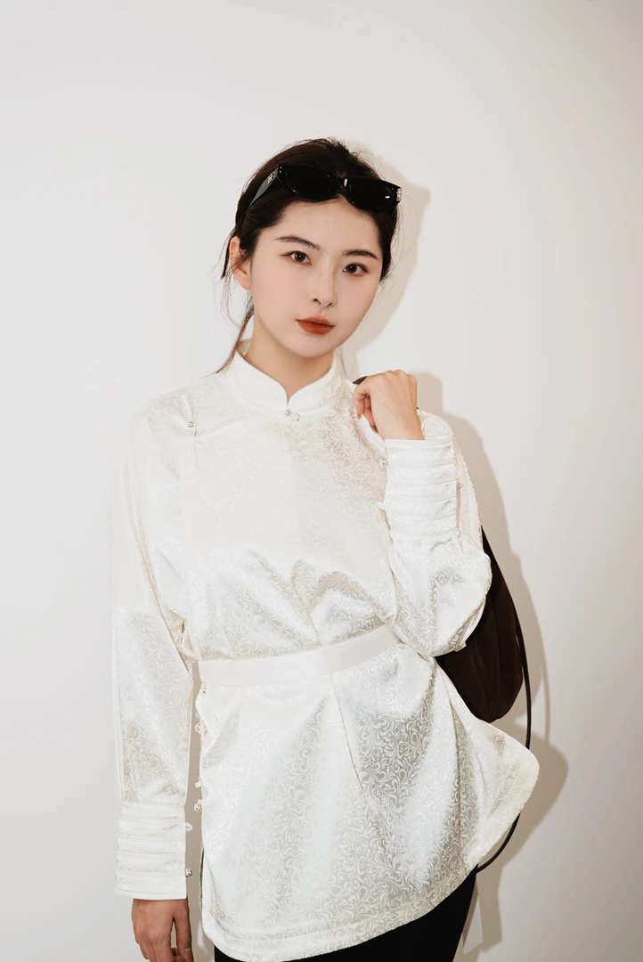 【希纳】C3302新品蒙古元素提花百搭款衬衣