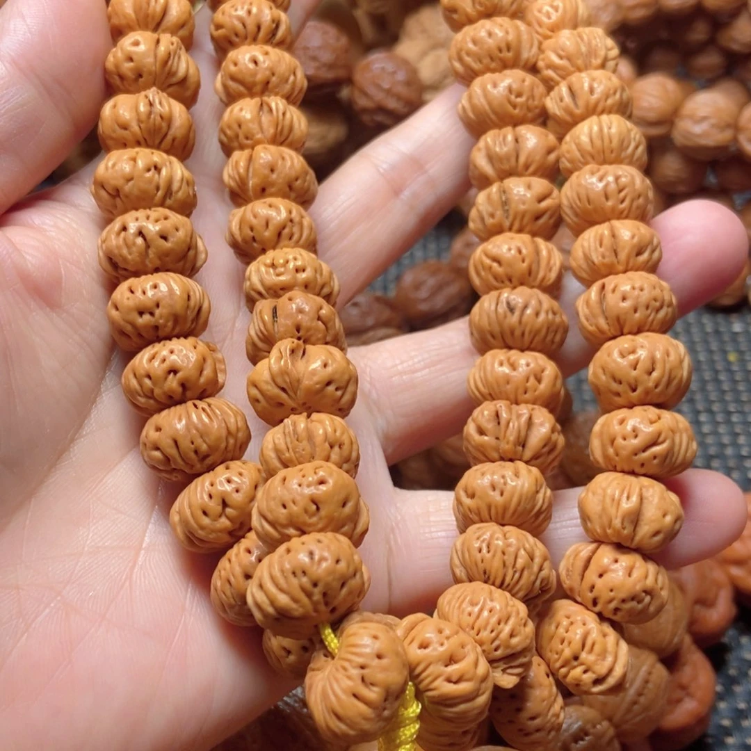 沧***云文玩核桃吊坠蟠桃脖挂