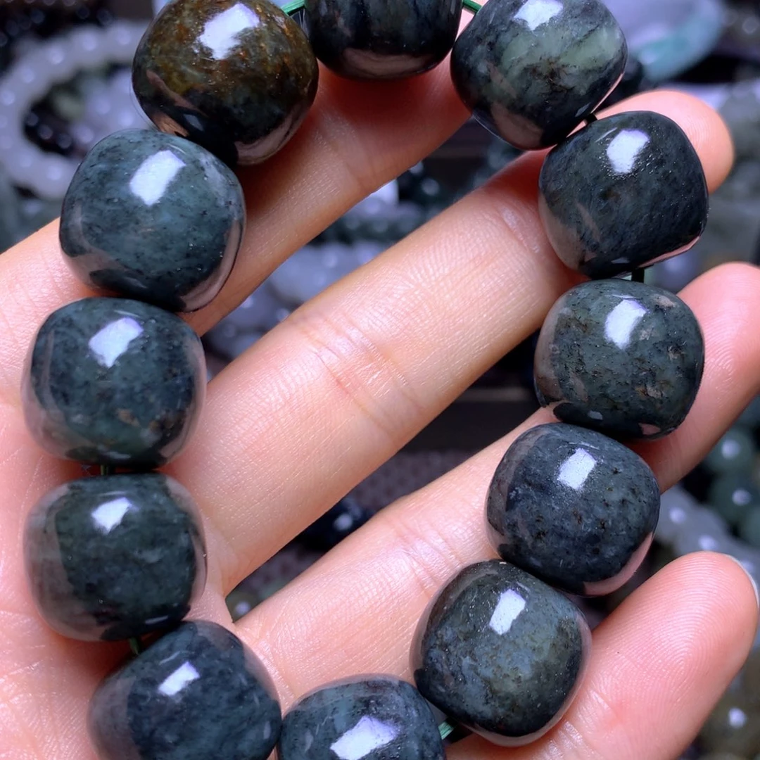 和田玉未镶嵌手串