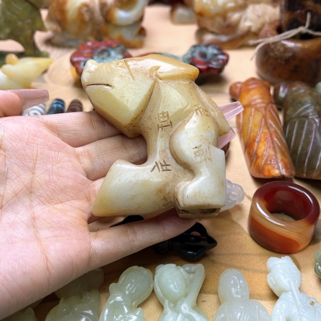 【闪购商品】蛇纹石玉颈饰未镶嵌