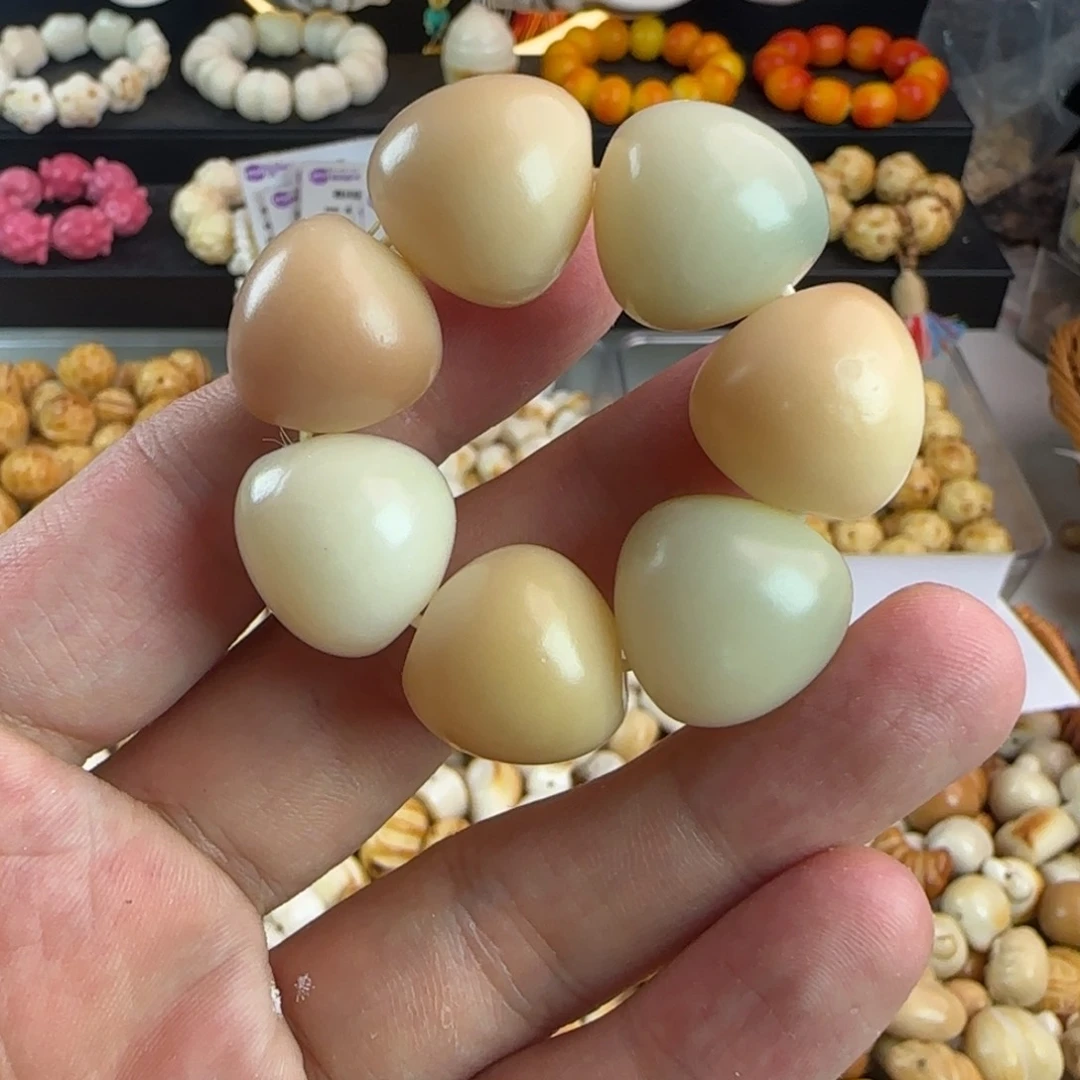 菩提根/象牙果手串微瑕疵卡18糖果菩提蒜瓣手捻1个