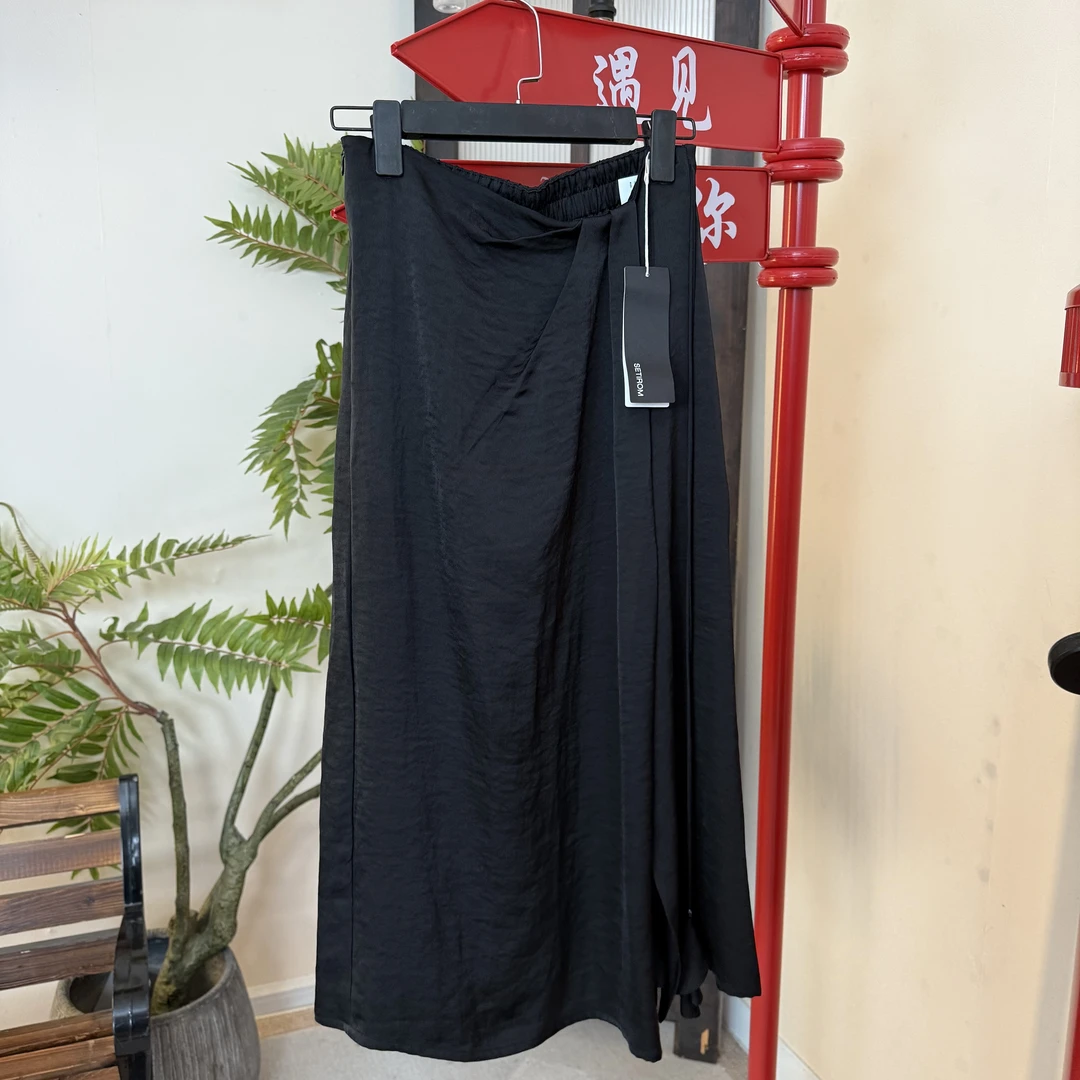 西町村屋腰部褶皱不对称设计直筒裙XXAB10055