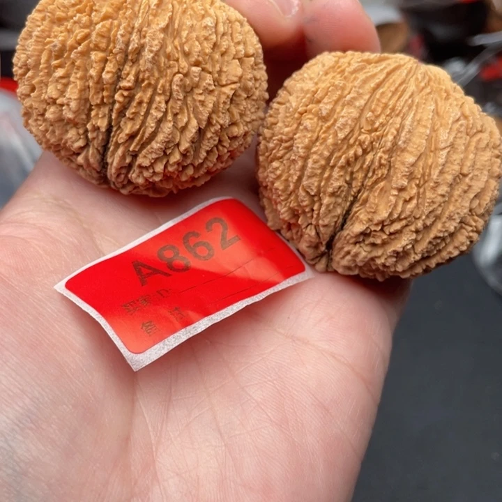 文玩核桃吊坠核桃