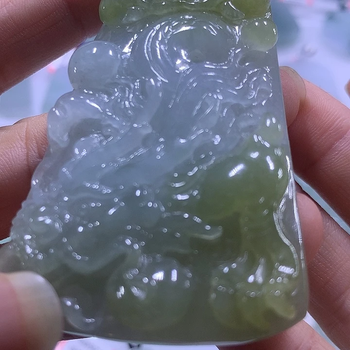 翡翠未镶嵌颈饰乀