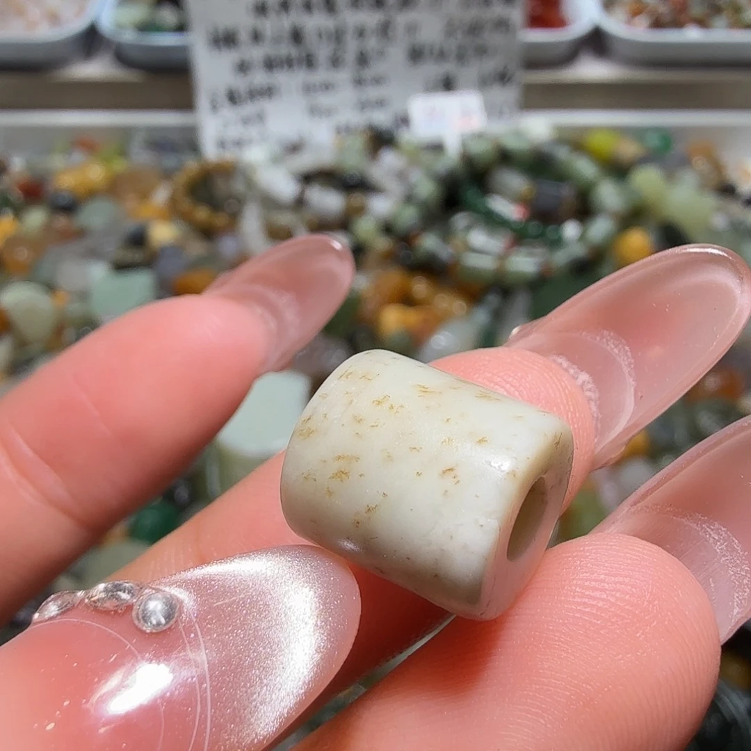 和田玉未镶嵌珠宝奇石