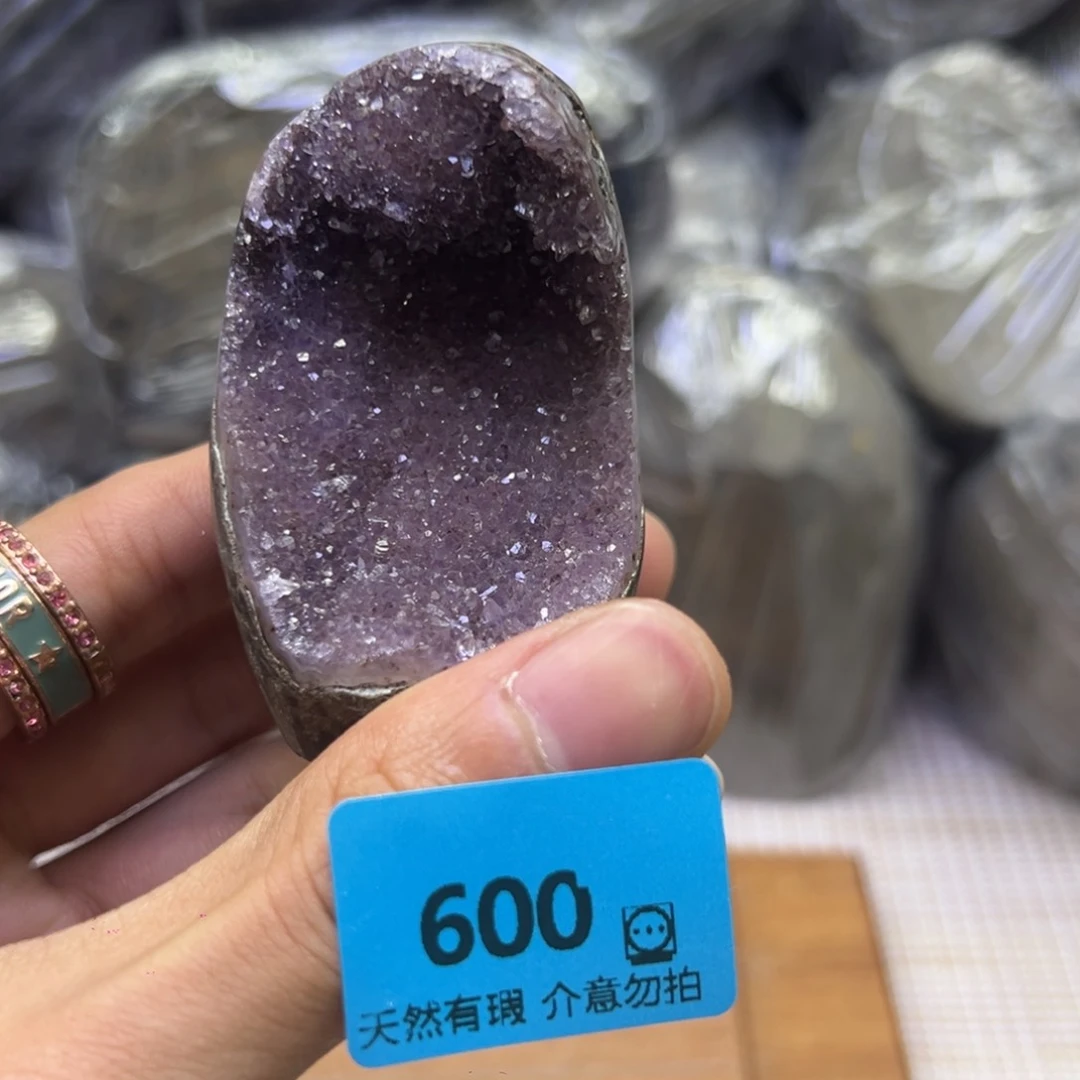 未镶嵌水晶大型摆件（非配饰）