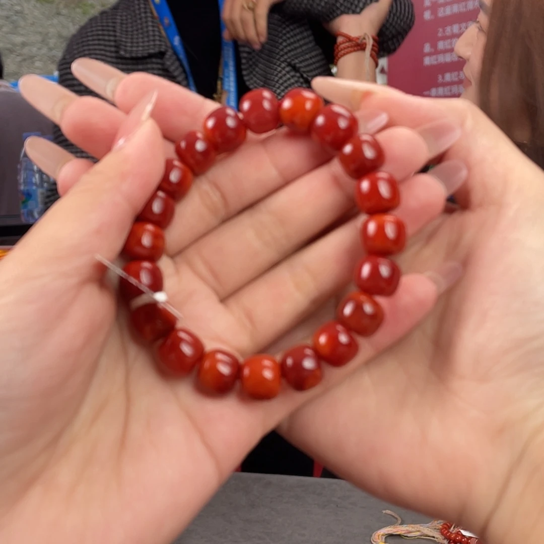 南红玛瑙未镶嵌珠宝奇石