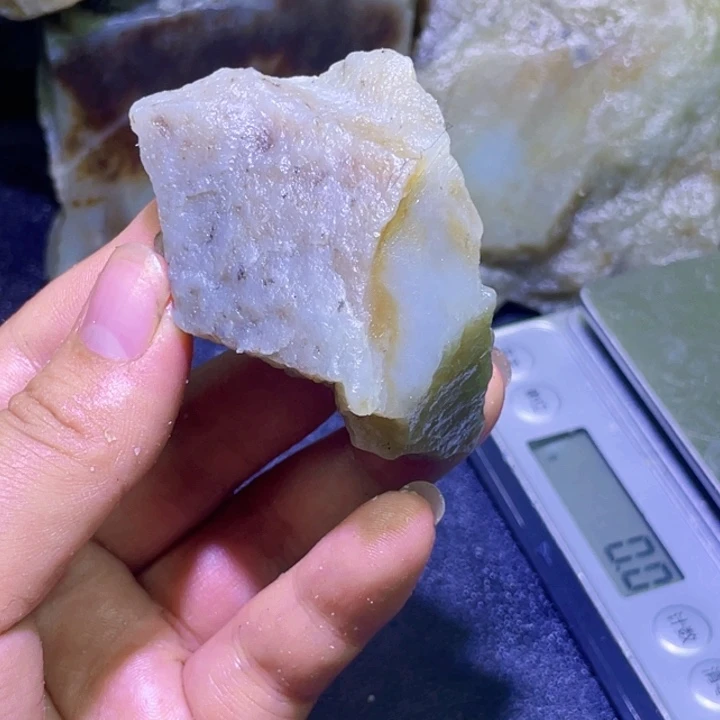 未镶嵌和田玉珠宝半成品