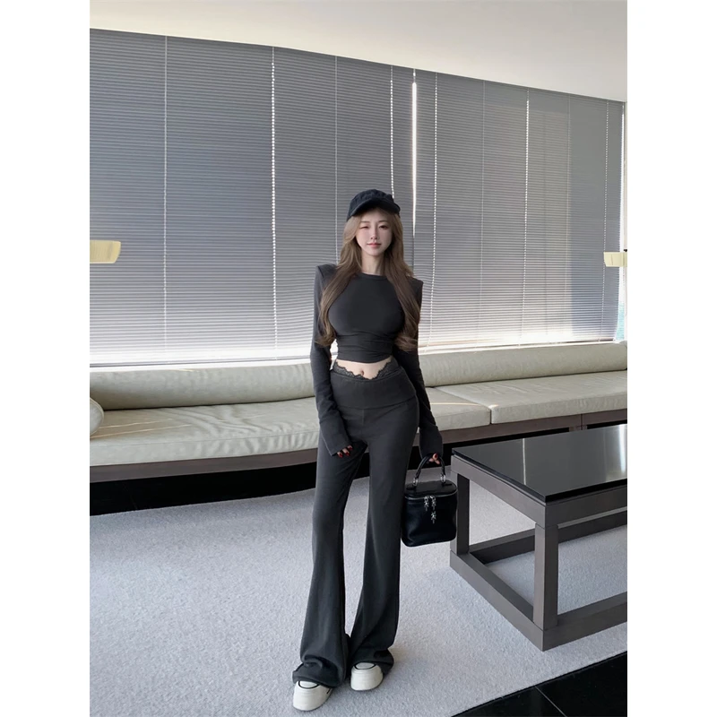 时尚气质辣妹圆领修身显瘦百搭长袖短上衣低腰微喇叭休闲长裤套装