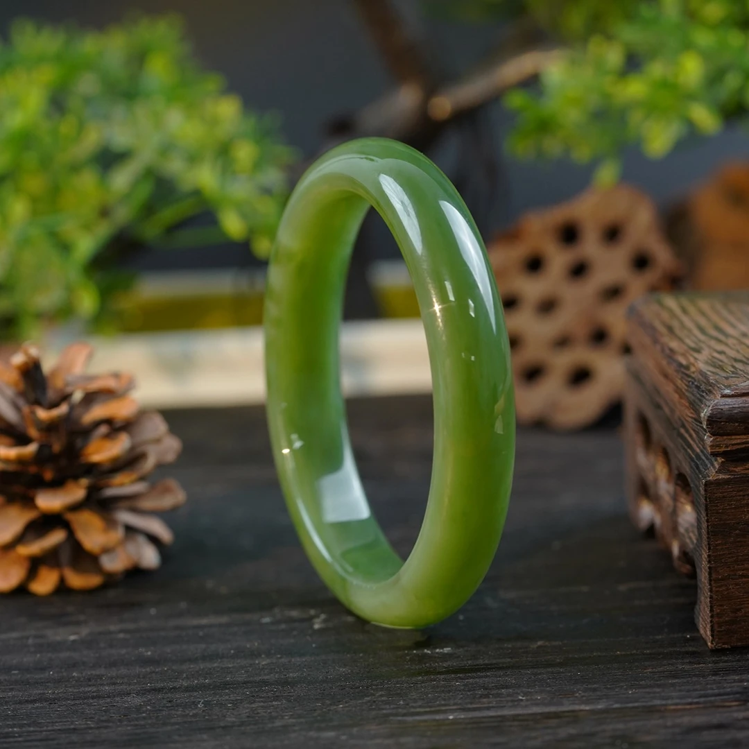 【石缘居珠宝】天然和田玉碧玉时尚高贵款佩戴优雅高货手镯 C58-66