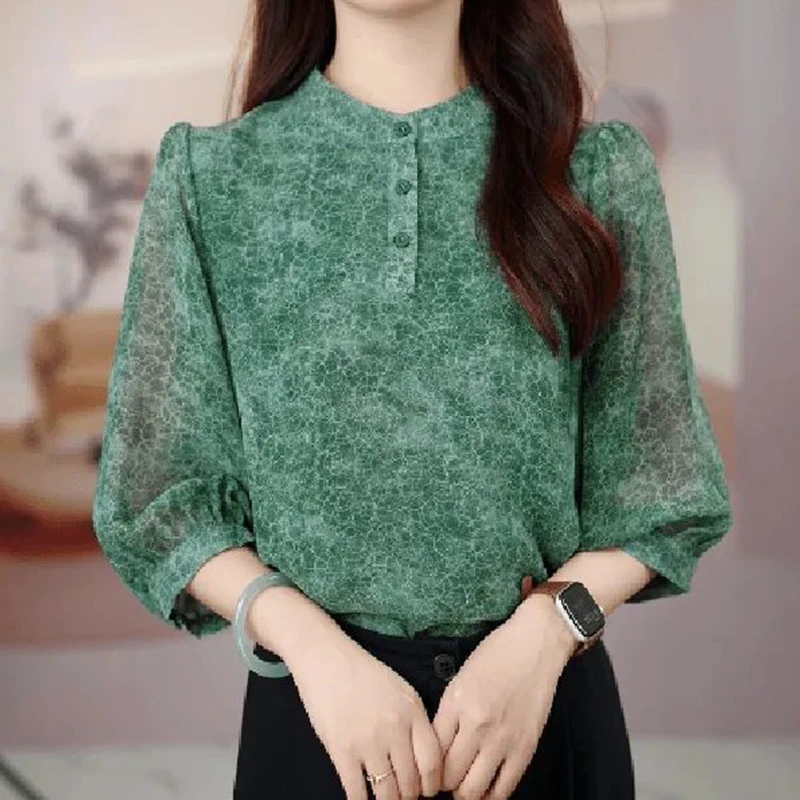 夏季新款轻薄透气衬衫女2025时尚显瘦洋气印花气质圆领七分袖小衫