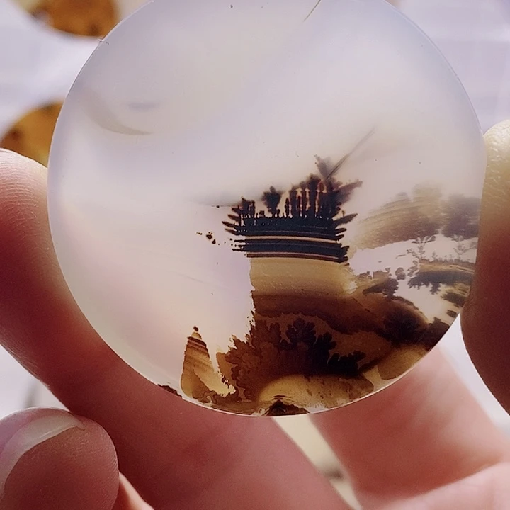 玛瑙/玉髓未镶嵌珠宝奇石